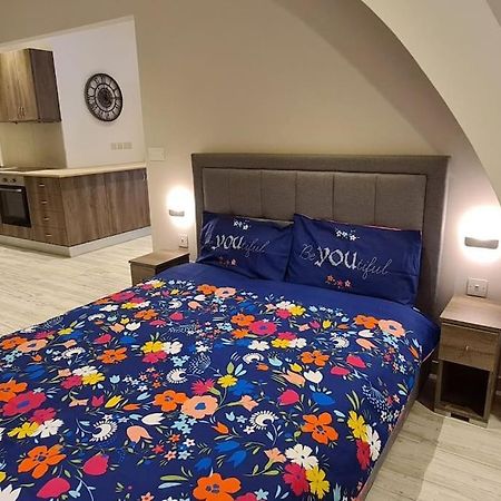 Highly Finished Studio Home In Valletta Exteriör bild